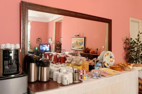 Central Guest House 3