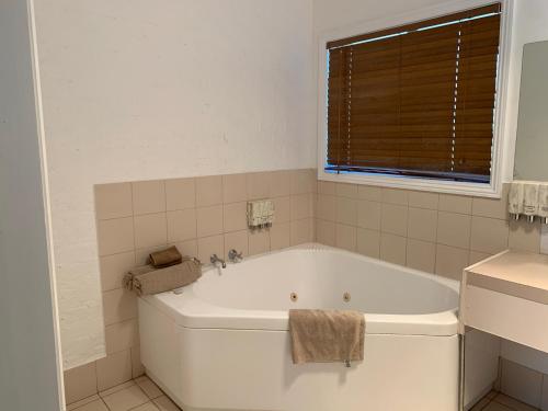 Fürdőszoba, Swaggers Motor Inn in Yass