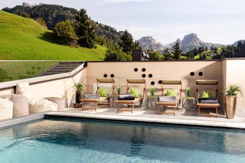 Hotel Touring Dolomites