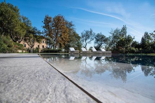 Swimming pool, Villa Anitori Prestige Relais & Spa in Loro Piceno