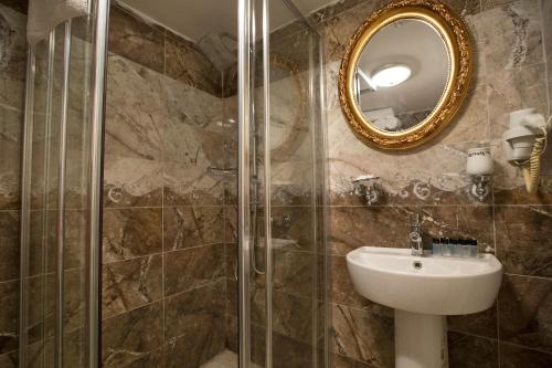 Hotel Queens Land, Istanbul (fotografie 4)