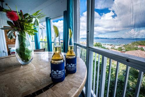 . Hibiscus Suite at Sunset Serenade