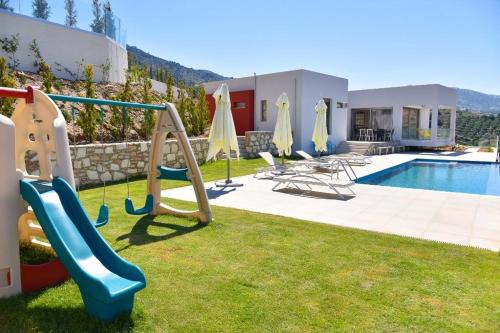 Elite Crete Villa Villa Antheklia 3 Bedroom Sea View Private Pool Aghia Pelagia - image 3