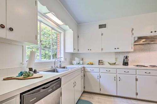 Ocean Springs Home - Walk to Beach & Downtown! in 密西西比州海洋溫泉 (MS)