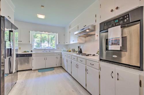 Ocean Springs Home - Walk to Beach & Downtown! in 密西西比州海洋溫泉 (MS)