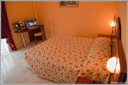 Demy Hotel - image 3