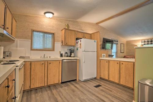 PNW Escape Cozy Cabin 9 Miles to Lake Wenatchee! - image 6