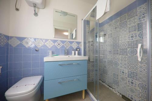 Deluxe Queen Room image 10
