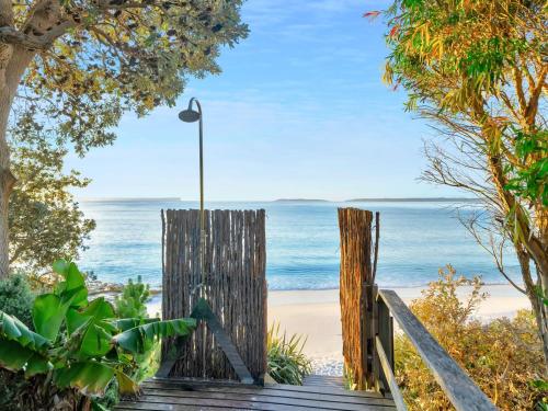 Elandra Hyams Beach