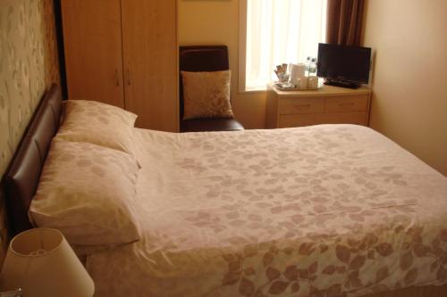 Wendover Guest House in Horwich
