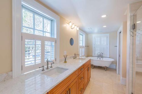 Riverbend Landing - image 4
