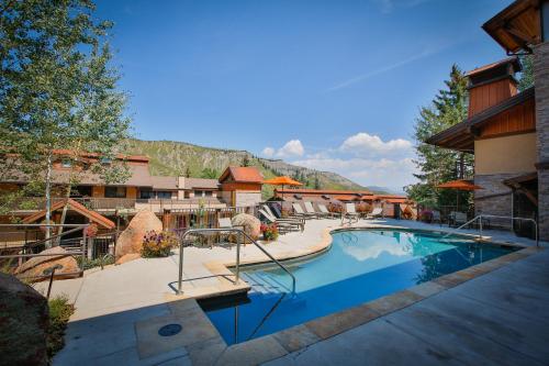 The Crestwood Snowmass Village