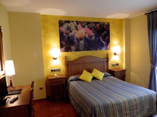 Hotel Arnal in Escalona