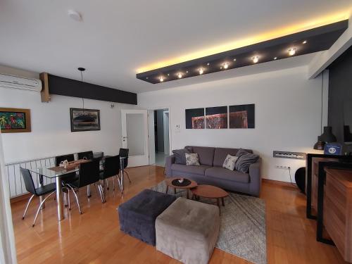 Zagreb Lodge Apartment - image 8