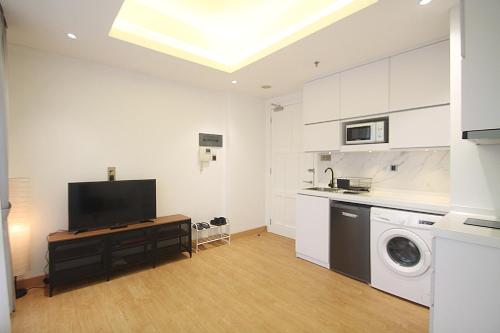 B&B Jakarta - Apartemen 1 at Cik Ditiro by Aparian - Bed and Breakfast Jakarta