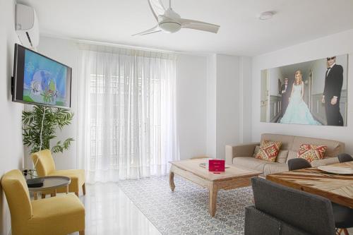 Caleta Homes - Apartamentos Pompidou - image 6