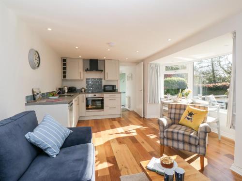 Old Kiln Cottage - image 4