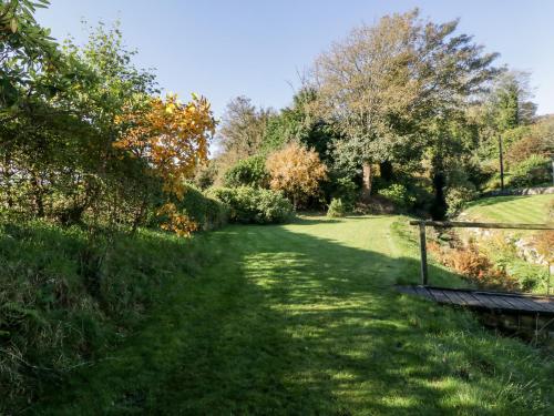 Old Kiln Cottage - image 11