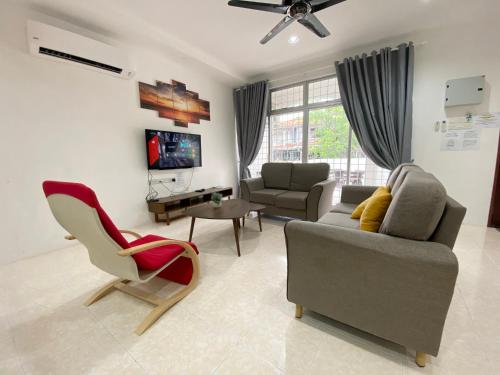 Langkawi Cozy Holiday Home at Bukit Indah by Zervin photo 4