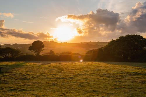 Holifield Farm Hostel & Community Project