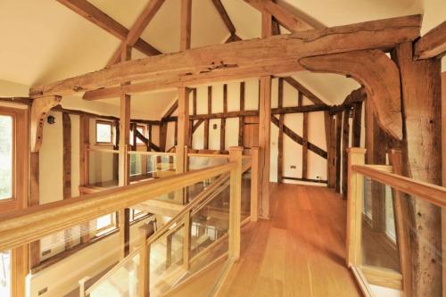 Old Oak Barn - Beautiful barn conversion with wonderful Jacuzzi hot tub in Wetheringsett