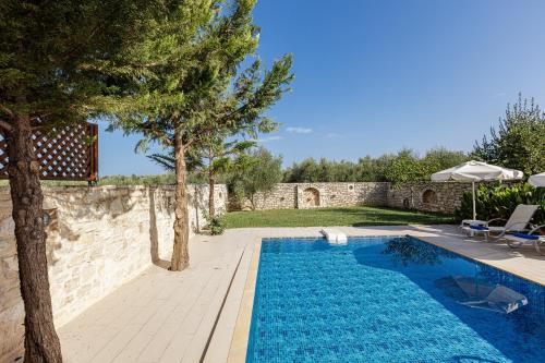 Villa Ahlades in Akhladhés