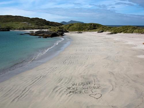 Facilities, Stone Cottage Kenmare by Trident Holiday Homes in Pairc Na Gloine