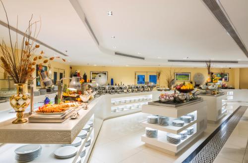 restavracija, Al Reem Village Hotel - Managed by Rotana Hotels and Resorts in Al Jubail