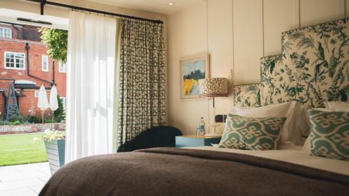1 queen bed