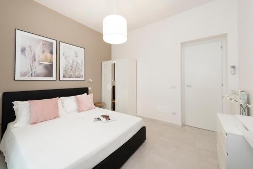 White Flat Santa Croce 4