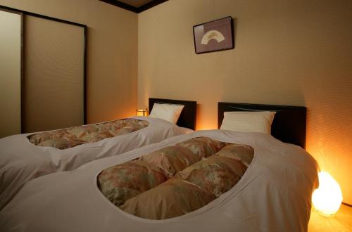 Basic Japanese-Style Twin Room with Open-Air Bath and street view