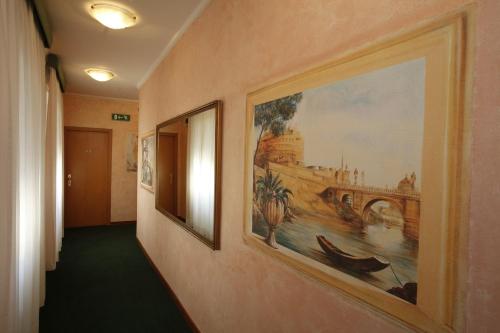 Hotel Adriatic - image 8