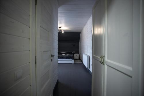 GARAGE - image 8