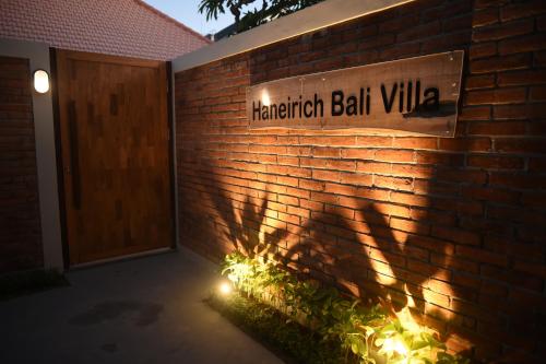 Haneirich Bali Villa - image 2