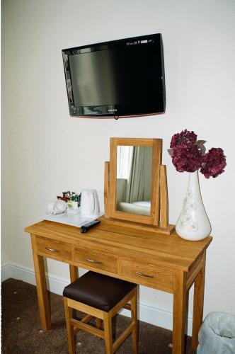 The Lounge Hotel & Bar Room Type - Standard Family Room