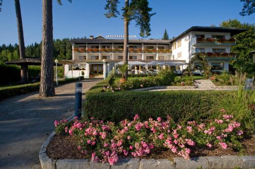 Terrassenhotel Reichmann – St. Kanzian, CA