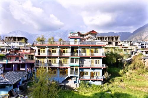 OYO 12907 Hotel Isha Residency