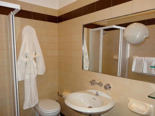 Golf Hotel - Lainate