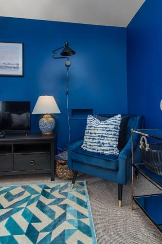 New for 2020 Historic 2bd Barbican Apt