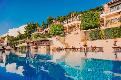 Natura Club Hotel & Spa - Adults Only, Kyparissia bei Dhesíllas