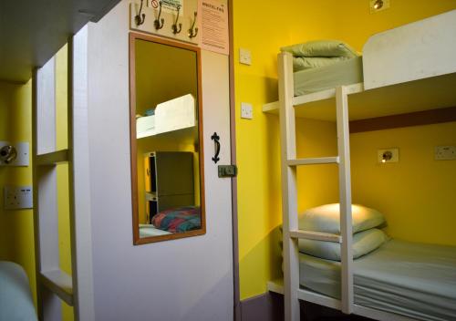 Castle Rock Hostel - image 10