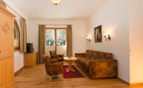 2 bedrooms, 3 beds