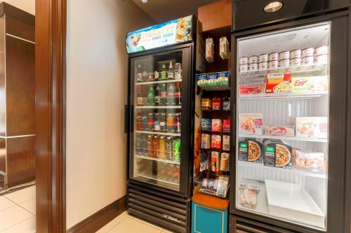 스테이브리지 스위트 리노 바이 IHG - 상점