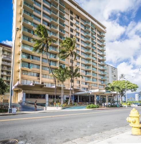 Cozy Waikiki Studio at Aqua Aloha Surf thumb 3