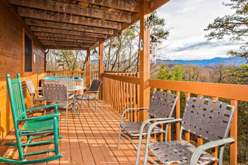 Heaven's Mountain Hideaway thumb 3