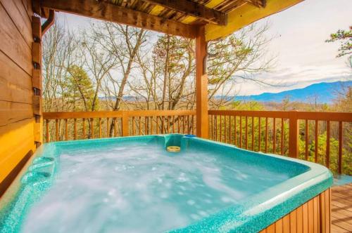 Heaven's Mountain Hideaway thumb 4