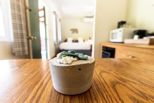 Buckeye Tree Lodge - image 2