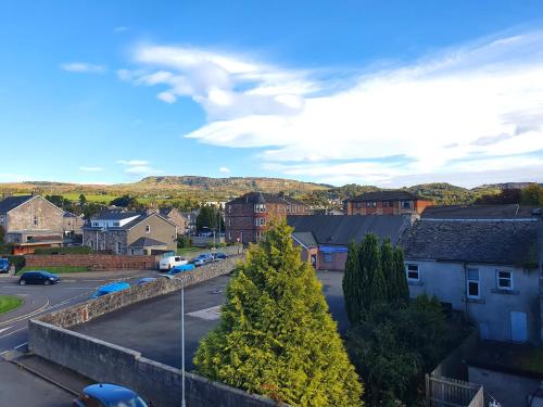 Dumbarton Hillview