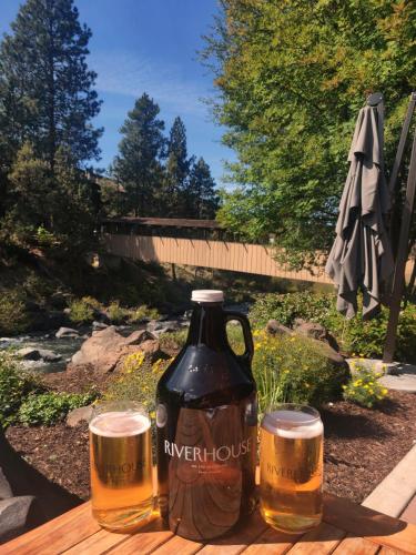 Riverhouse on the Deschutes - image 6
