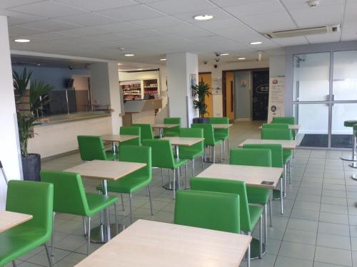 ห้องอาหาร, ibis budget Newport in นิวพอร์ต